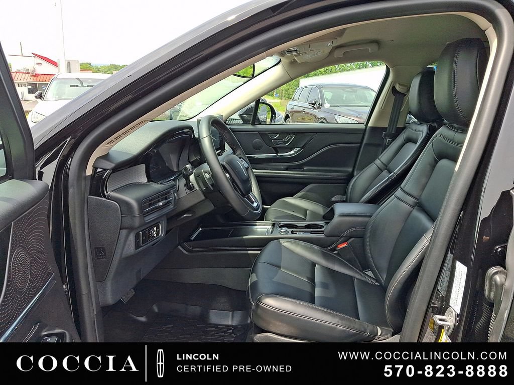 Certified 2023 Lincoln Corsair AWD image 13