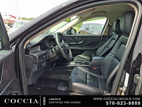 Certified 2023 Lincoln Corsair AWD image 13