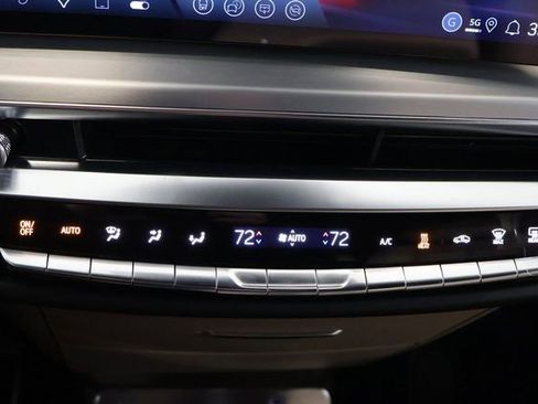 New 2026 Cadillac Lyriq V image 19