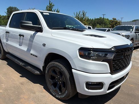 New 2026 RAM 1500 Express AWD/4WD image 5