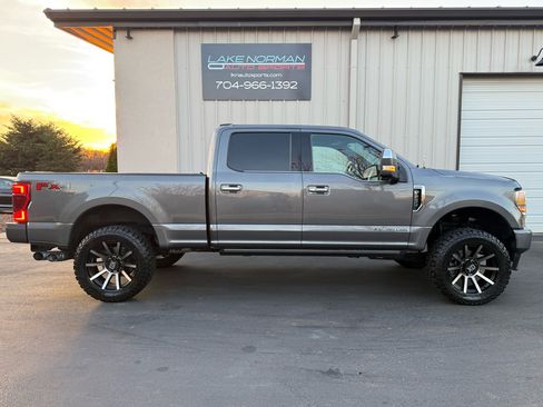 Used 2021 Ford F250 Platinum w/ FX4 Off-Road Package image 6