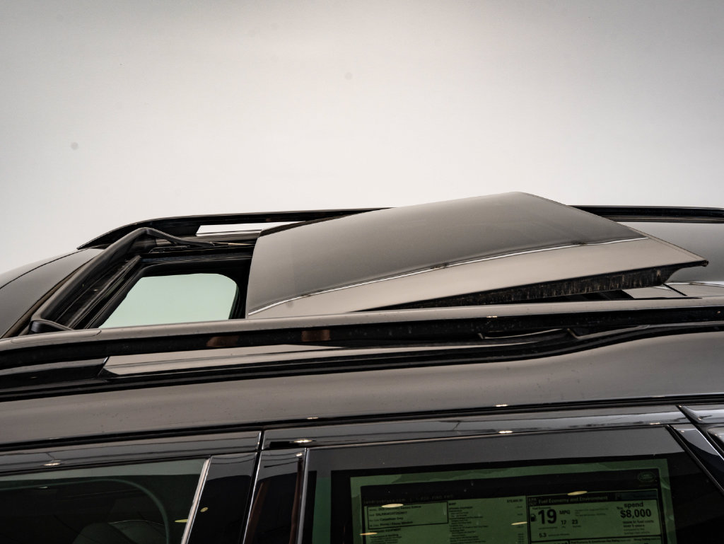 New 2026 Land Rover Discovery Limited Edition AWD/4WD image 14
