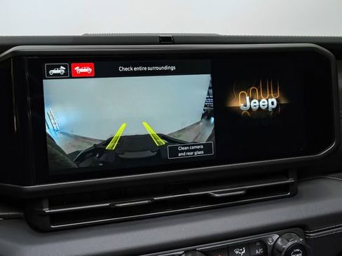 Used 2025 Jeep Wrangler Unlimited Rubicon 392 image 71