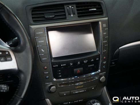 Used 2014 Lexus IS 250C RWD image 18