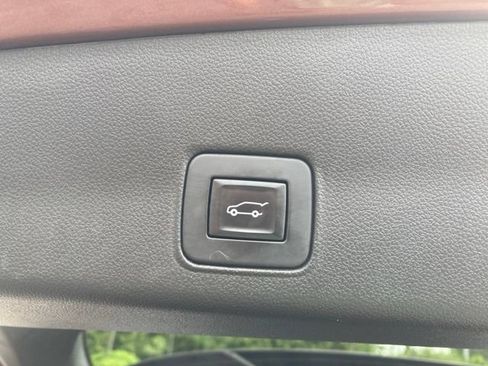 Used 2021 Chevrolet TrailBlazer ACTIV w/ Sun and Liftgate Package AWD/4WD image 8