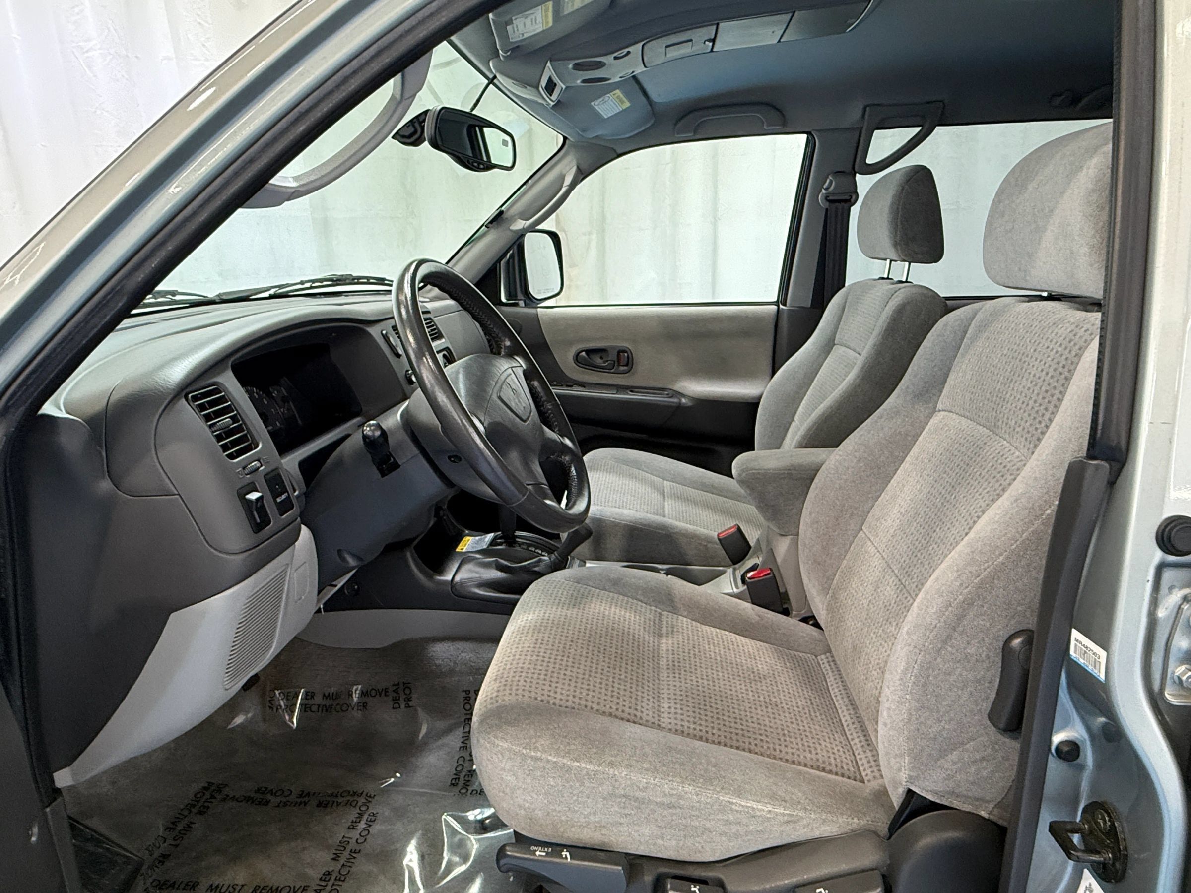 Used 2000 Mitsubishi Montero Sport XLS AWD/4WD image 20