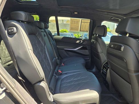 Used 2026 BMW X7 xDrive40i w/ M Sport Package AWD/4WD image 12