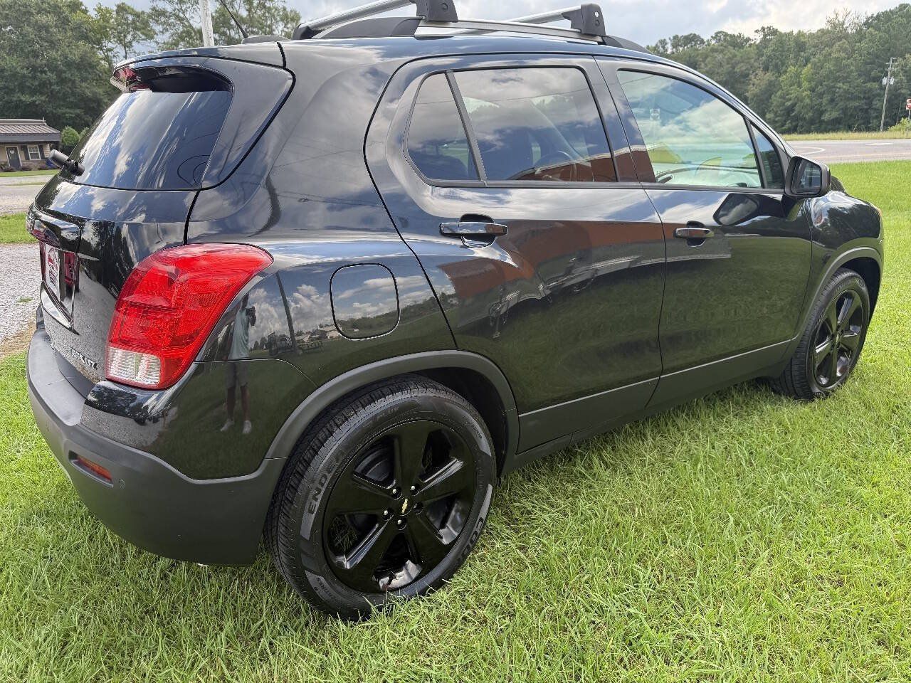 Used 2016 Chevrolet Trax LTZ w/ Midnight Edition FWD image 7