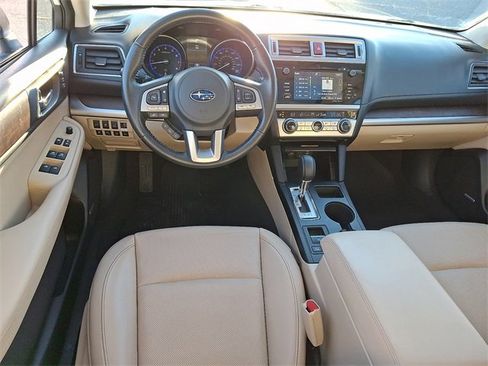 Used 2017 Subaru Outback 3.6R Limited image 11