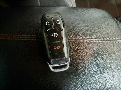 Used 2017 Ford Mustang GT Premium image 39