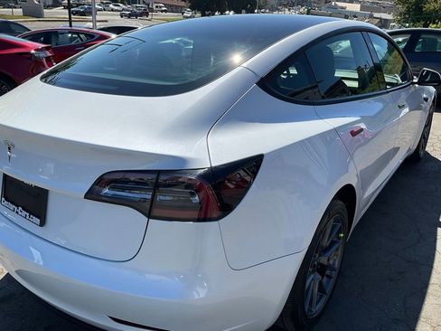 Used 2023 Tesla Model 3 Standard Range image 86