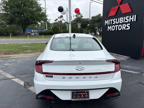 Used 2023 Hyundai Sonata SEL FWD image 4