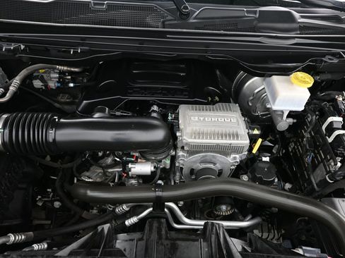 Used 2023 RAM 1500 Laramie image 27