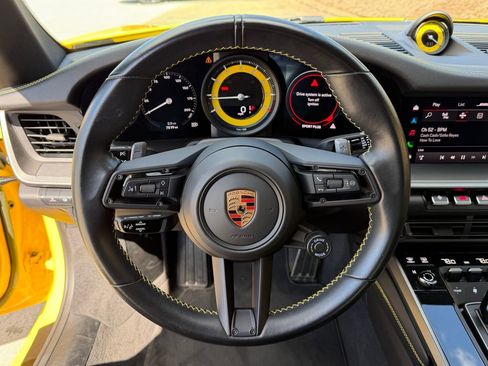 Used 2023 Porsche 911 Carrera 4S image 16
