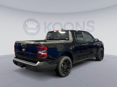 New 2025 Ford Maverick Lariat w/ Black Appearance Package image 7