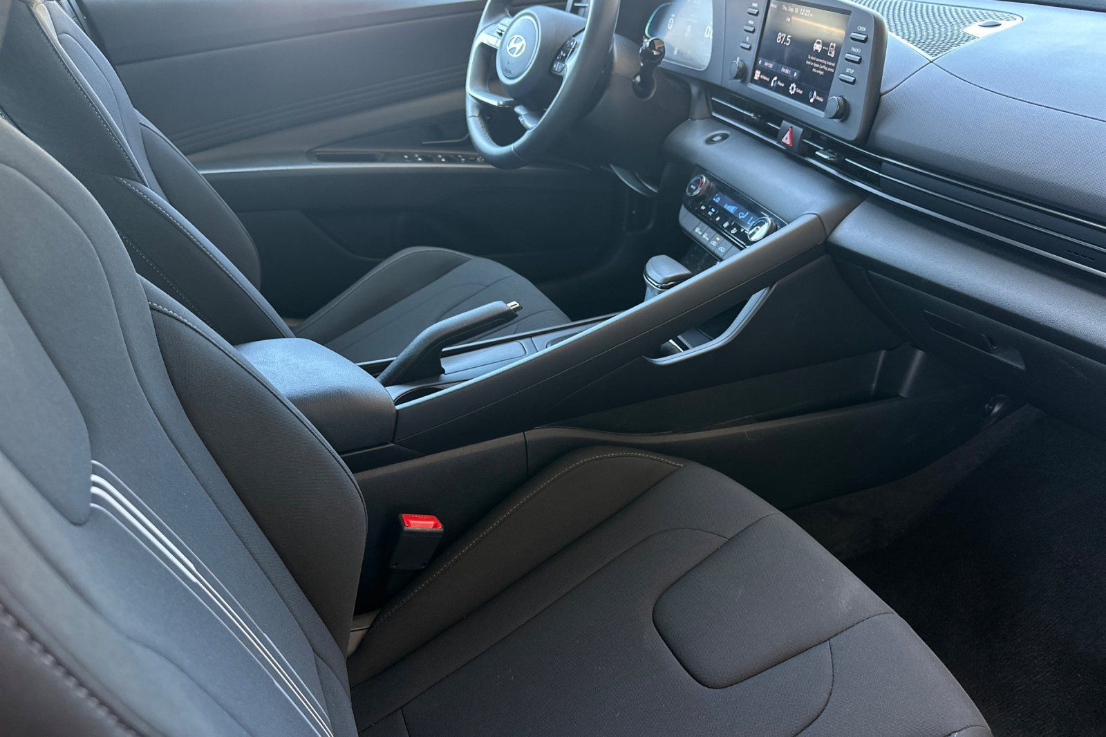 Used 2026 Hyundai Elantra Sport FWD image 19