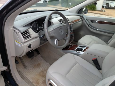 Used 2006 Mercedes-Benz R 500 4MATIC image 21