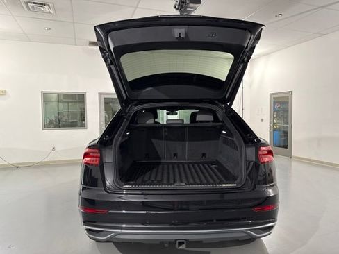 Used 2019 Audi Q8 Premium Plus AWD/4WD image 12