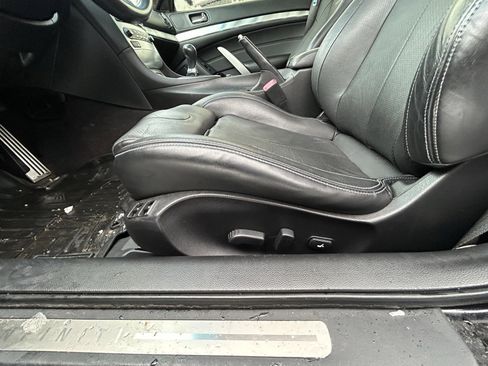 Used 2014 INFINITI Q60 Sport image 31