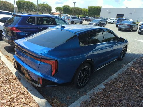 Used 2025 Kia K4 GT-Line w/ GT-Line Premium Package FWD image 2