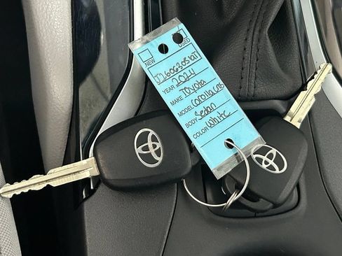 Used 2024 Toyota Corolla Cross L FWD image 42