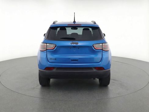 Used 2026 Jeep Compass Latitude image 7