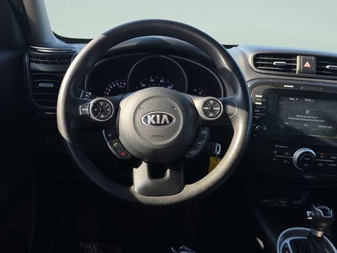 Used 2019 Kia Soul w/ Option Group 020 FWD image 12