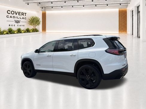 Used 2024 GMC Acadia Elevation w/ Black Edition FWD image 9