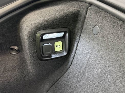 Used 2023 Chevrolet Corvette Stingray Premium Cpe w/ 3LT RWD image 21
