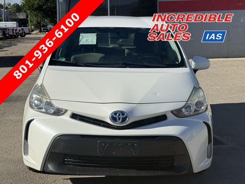 Used 2016 Toyota Prius V Three FWD image 1