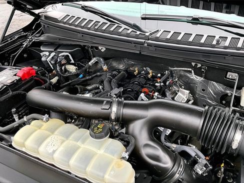 Used 2022 Ford Expedition XLT image 33