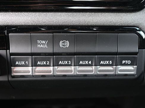 New 2026 RAM 5500 Tradesman image 19