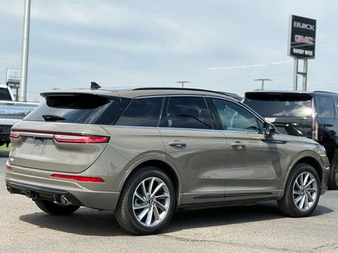 Used 2025 Lincoln Corsair Grand Touring w/ Towing Package image 40