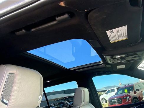 Used 2023 Cadillac Escalade Sport image 13