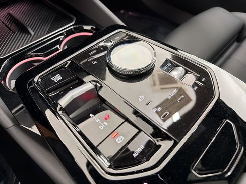 Certified 2026 BMW 530i image 17