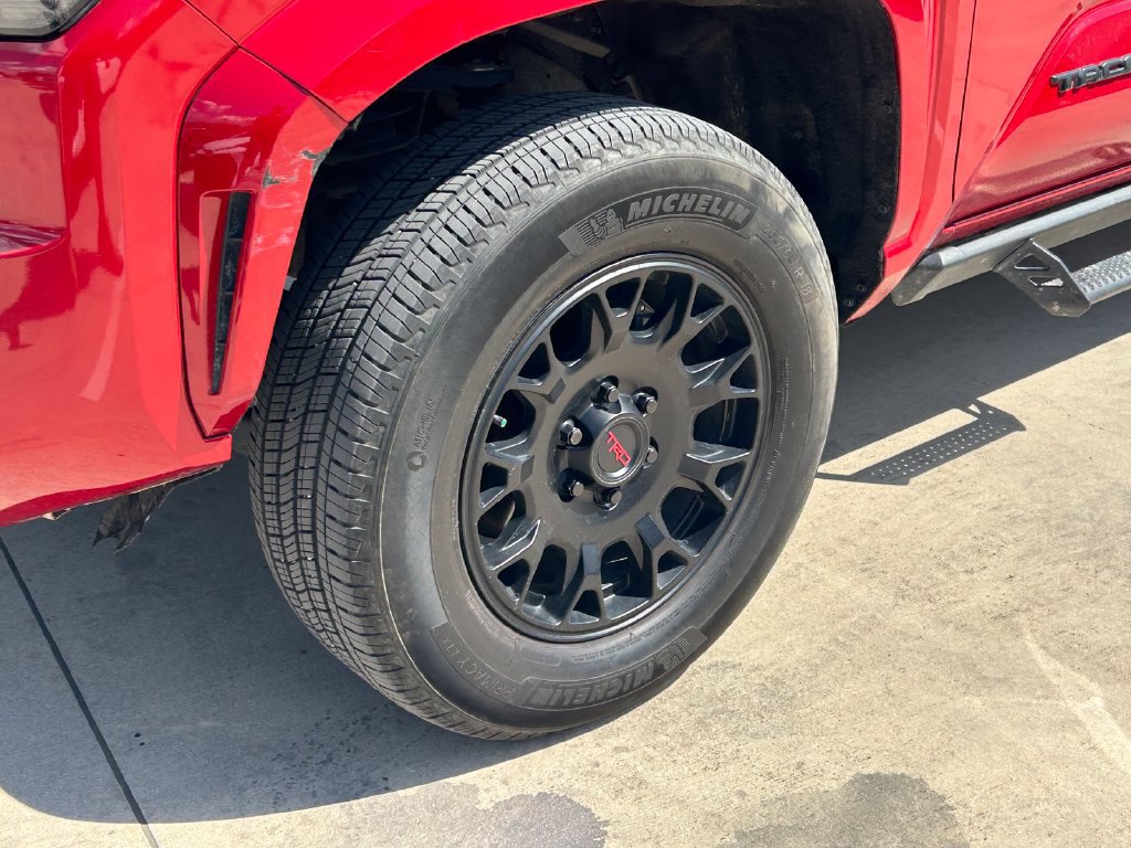 Certified 2025 Toyota Tacoma SR5 RWD image 9