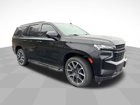 Used 2023 Chevrolet Tahoe RST image 3