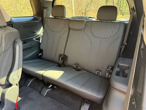 Used 2020 Hyundai Palisade SEL w/ Convenience Package image 16