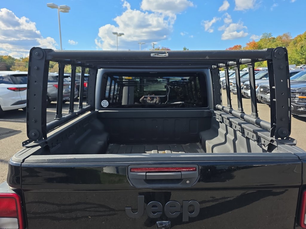 Used 2022 Jeep Gladiator Sport AWD/4WD image 15