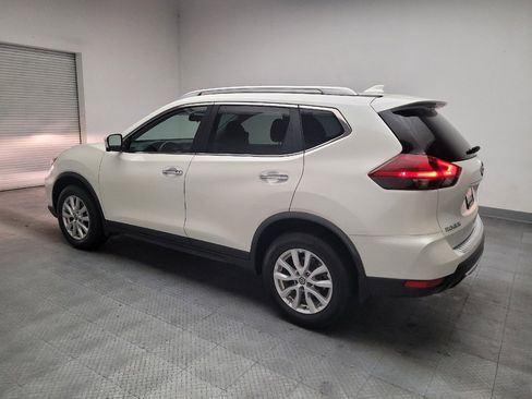 Used 2018 Nissan Rogue SV w/ Premium Package AWD/4WD image 3