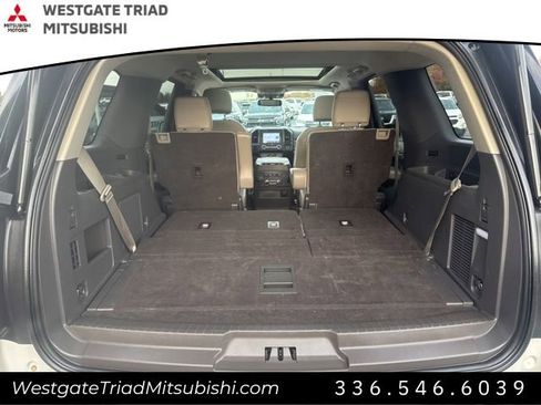Used 2021 Ford Expedition Limited image 32