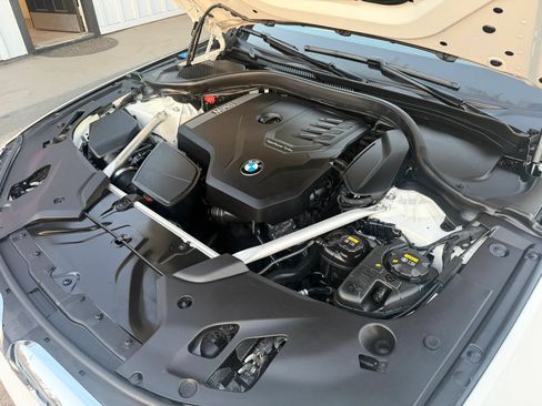 Used 2020 BMW 530i w/ M Sport Package RWD image 33