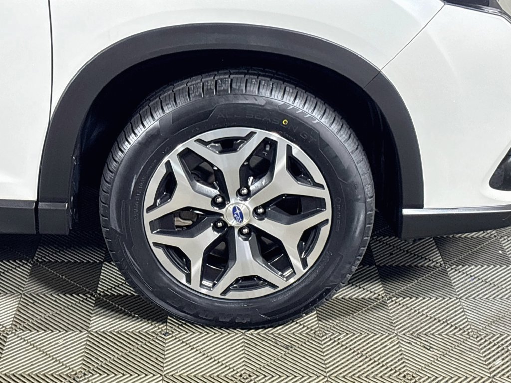 Certified 2023 Subaru Forester Premium AWD/4WD image 24