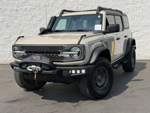 Used 2022 Ford Bronco Everglades AWD/4WD image 3