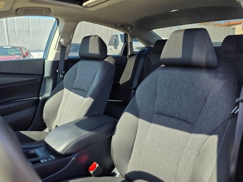Used 2023 Honda Accord EX image 11