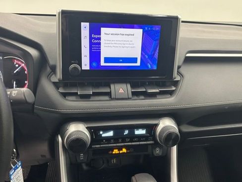 Used 2024 Toyota RAV4 LE image 21