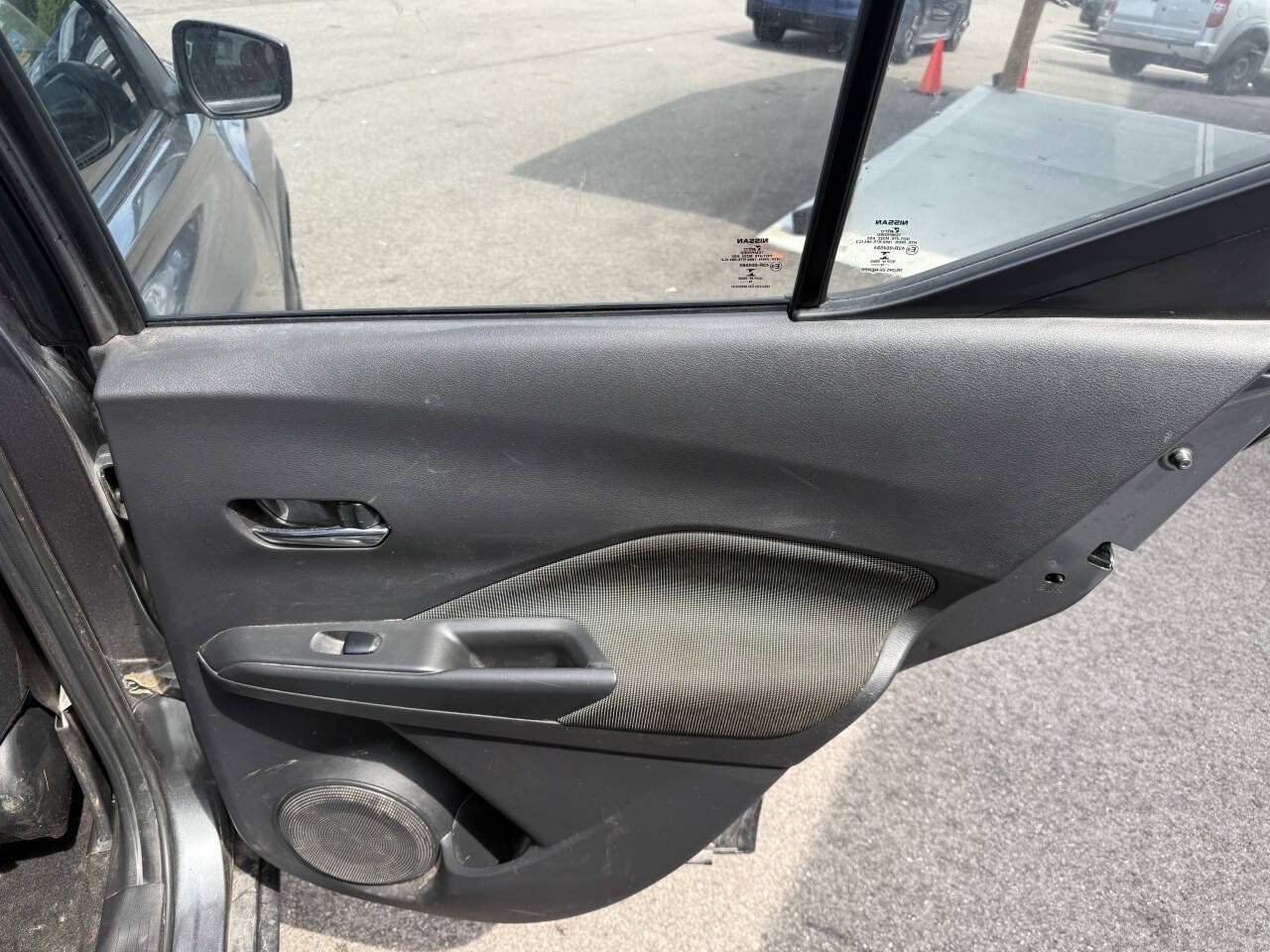 Used 2019 Nissan Kicks S FWD image 15