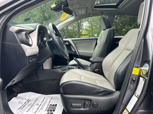 Used 2017 Toyota RAV4 Platinum w/ All Weather Liner Package AWD/4WD image 19