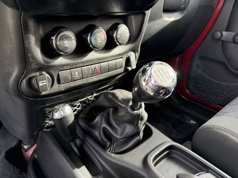 Used 2012 Jeep Wrangler Sport w/ Connectivity Group image 19