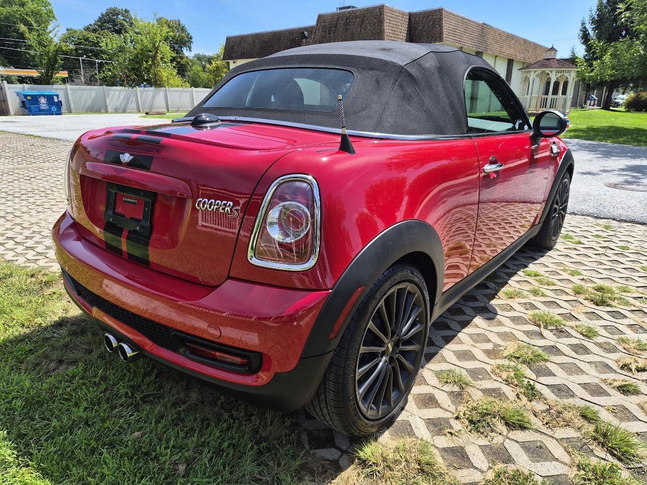 Used 2014 MINI Cooper Roadster S FWD image 8
